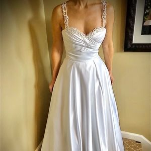 Morilee Madeline Gardner Wedding Dress